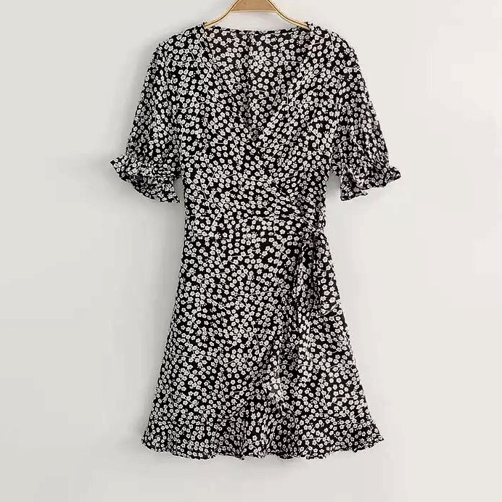 Black and White Floral Print Ruffle Mini Dress - Picture 4 of 4